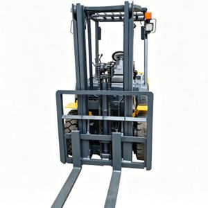 Montacargas Diésel Komatsu Usado de 2.5 Toneladas FD25 Original de Japón, Servicio Pesado, Desplazador Lateral Hidráulico, Neumáticos Sólidos, Mástil de Dos Etapas, Asiento para Operador - Product Image 1