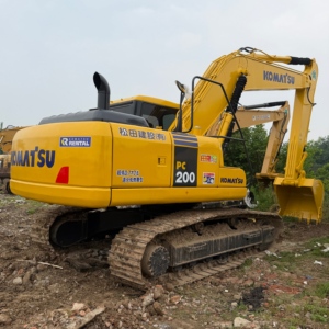 Excavatrice Komatsu PC200 d'occasion, 20 tonnes, hydraulique, sur chenilles, d'origine japonaise, matériel de construction à vendre - Product Image 1
