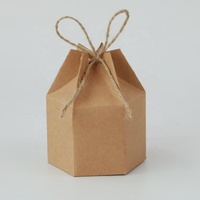 Boîte à bonbons hexagone personnalisée, fournitures d'emballage cadeau, coffret Kraft pour fête, sac de petites boîtes à gâteaux écologiques, 50 pièces