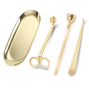 Autocollants pour mèches <span class=keywords><strong>de</strong></span> bougies en acier inoxydable <span class=keywords><strong>de</strong></span> haute qualité, écologiques, avec localisateur <span class=keywords><strong>de</strong></span> cœur <span class=keywords><strong>de</strong></span> <span class=keywords><strong>cire</strong></span> et style incurvé, lot <span class=keywords><strong>de</strong></span> 4 - Product Image 2