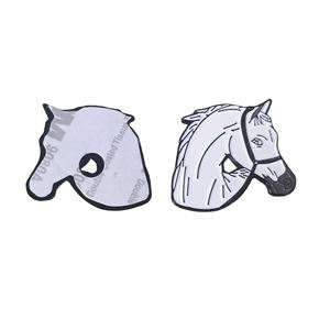 Pegatinas de insignia de bolsa de teléfono de esmalte suave de animales de Metal personalizado de alta calidad de los Emiratos Árabes Unidos - Product Image 3