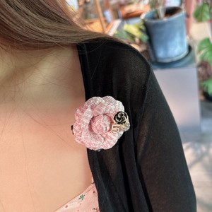Broches de créateur 2026, broches de luxe pour femmes, fleurs de camélia - Product Image 2