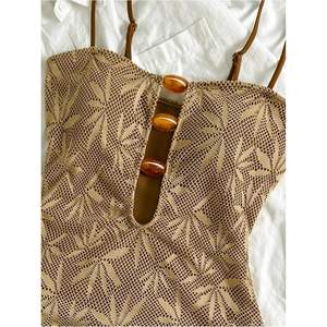 Maillot de bain une pièce personnalisé pour femme, coupe halter, découpes, échancré, extensible, idéal pour les vacances - Product Image 5