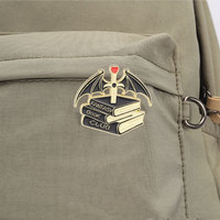 Ensemble d'épingles en émail Dragon de livre fantastique, broche avec citation Lost In Fantasy pour les amateurs de livres, décoration