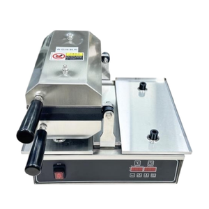 เครื่องทำแพน<span class=keywords><strong>เค้ก</strong></span>รูปหมีขนาดกะทัดรัดแบบใช้ในเชิงพาณิชย์ พร้อมเตาทำวาฟเฟิลแบบพลิกด้วยมือ ใช้ความร้อนไฟฟ้าเคลือบสารกันติด สำหรับร้านกาแฟและอาหารเช้า - Product Image 2