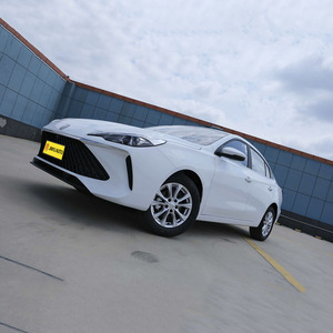 Roewe I5 2023รุ่นเกียร์ธรรมดา129hp 1.5L รถยนต์เบนซิน L4เบนซินเบนซิน1195กก. ควบคุมน้ำหนักรถซีดานมือสอง - Product Image 6