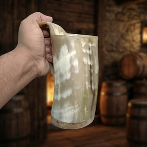 Nouvelle tasse artisanale authentique en corne de bœuf, style viking, pour bière/ale/méad, écologique, vintage, médiéval - Product Image 1