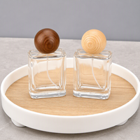 Flacon vide de 50 ml, flacon carré transparent, corps en bois de hêtre, bouchon en bois de noyer, flacon de parfum en verre avec pulvérisateur de type pression