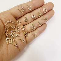 Breloques en or 14 carats plaqué or avec lettres de l'alphabet et zircon taille princesse pour la vente en gros aux enfants