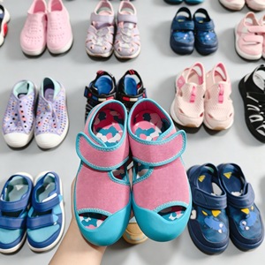 Wholesale Used Kids Closed Toe Sandals Breathable Mesh Anti Slip Outdoor <b>Water</b> Trekking <b>Shoes</b> Mixed - Product Image 1