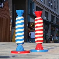 Nouvelle conception, prix de gros, sculpture géante en fibre de verre en forme de sucette de canne à sucre pour la décoration de fête et de parc à thème