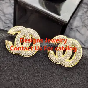 Famosi disegni di lusso personalizzati popolari marche CC parola orecchini in acciaio inossidabile alla moda orecchini in argento dorato per le donne