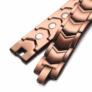 Bracelet BioMagnétique Ajustable pour Hommes et Femmes, en Cuivre Pur, Motif Trèfle, Pierres Incrustées, Énergisant et Guérissant - Product Image 5