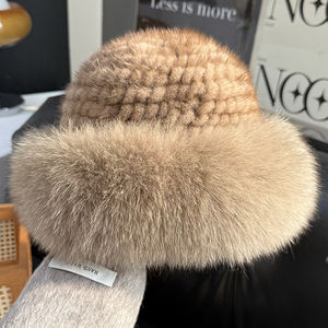 Fournisseur direct d'usine Chapeau en vison véritable tissé pour femmes Décoration en fourrure <span class=keywords><strong>de</strong></span> renard Hiver Convient aux loisirs Chapeau seau en fourrure d'extérieur - Product Image 3