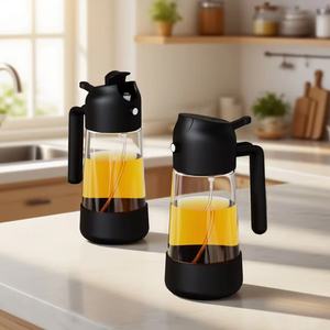Botella de Vidrio 2 en 1 para Rociar Aceite con Soporte de Silicona, 470 ml, Rociador de Aceite para Cocinar, Autoaplicable, Sostenible y Saludable - Product Image 1