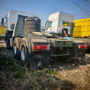 Gebruikt vrachtwagen trekker Hawo trekker Sinotruk trekker 6x4 430 pk trekker vrachtwagen trekker Howo Sinotruk trekker vrachtwagen kipper - Product Image 4