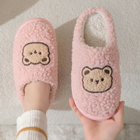 Chaussons d'hiver en coton brodés motif ours de dessin animé pour hommes et femmes, nouveaux, confortables, pour la maison, vente en gros