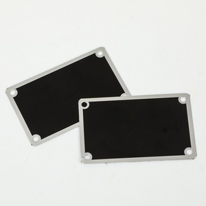 Placa de Identificación de Aluminio Quanxin, Placa Metálica para Productos Electrónicos y Electrodomésticos en Vehículos, Personalizable con Acabado Esmaltado - Product Image 2