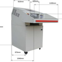 Un déchiqueteur de taille moyenne à faible bruit et haute capacité capable de déchiqueter facilement les cartes SIM, les CD, les disques floppy et les disques durs