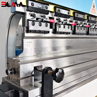 Presse plieuse CNC BLMA 200T 2500MM au Vietnam Brésil Édition 2D 8mm 10mm 12mm Machine de pliage de tôle en carbone DA53T Prix