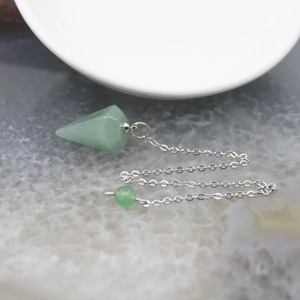 Vente en gros de pendentifs en pierre brute de cristal naturel classique, forme hexagonale, pierre précieuse - Quartz rose, œil de tigre, agate, améthyste, enfants - Product Image 2