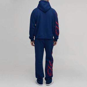 Ensemble de survêtement deux pièces pour homme, personnalisé, avec impression verticale 'Navy Red' sur les manches du sweat à capuche et du pantalon de survêtement - Product Image 2