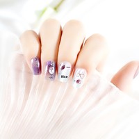 Ongles press-on violets ornés de diamants, séduisamment doux et sensuels, pré-dessinés, couvrance totale, forme carrée courte, très demandés