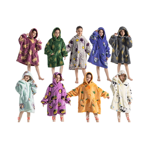 Nuovo produttore di vestiti termici di flanella a prova di freddo del pigiama in velluto TV che abbracciano coperte - Product Image 6