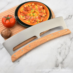 Cortador de Pizza con Mango de Madera Yangjiang, Cortador Semicircular de Acero Inoxidable, Herramienta para Hornear, Cuchillo de Cocina - Product Image 4