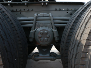 Camión Chino HOWO 6x4 NX con Eje VGD95, Sistema de Dirección <span class=keywords><strong>BOSCH</strong></span>, Tanque de Combustible de 400L, Camión Tractor Diésel - Product Image 6