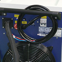 Machine de nettoyage laser portative 1500W 2000W pour l'élimination rapide de la poussière, de la peinture et de l'huile, et de la rouille - En vente