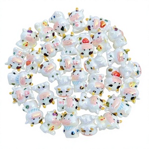 Set di Giocattoli per Bambini: Mini Fattoria Animale, Giardino delle Fate, Casetta delle Bambole, Figure 3D, Perline a Forma di Mucca con Foro per Creazione di Gioielli e Penne - Product Image 1