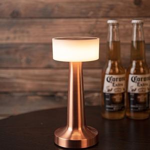 Lámpara de Mesa LED Recargable USB con Atenuación Táctil Inalámbrica de Metal Retro para KTV, Bar, Restaurante - Product Image 3
