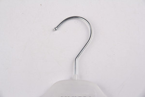 Porte-vêtements sur pied personnalisé en zinc moulé par injection, cinq niveaux, blanc, en PS, pour salon - Product Image 4