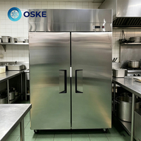 Réfrigérateur vertical à double vitrage avec verre isolant thermique et verrouillage, maintient le froid à l'intérieur, réduit le fonctionnement fréquent du compresseur et les consommations d'énergie.