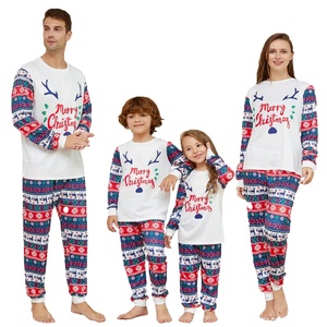 Ensemble Pyjamas de Noël Famille Imprimé Mode Père Mère Enfants Chien Tenues Assorties Famille Vêtements de Nuit - Product Image 1