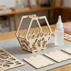 Cornice in Legno Incisa al Laser con 12 Motivi per Ama-Ti, Regalo per la Festa della Mamma - Product Image 2