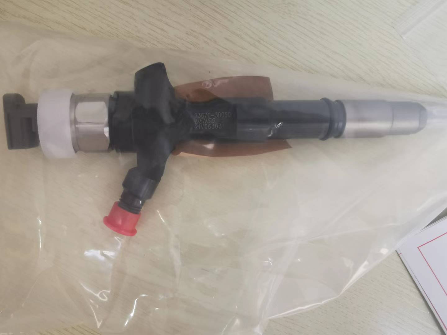 9709500-588 common rail injector 095000-5881 23670-30050  for TOYOTA 2KD-FTV diesel fuel injector 23670-30050 095000-5880