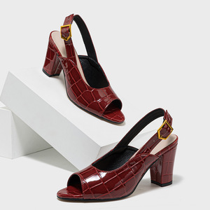 Sandales Xuanhui grande taille 35-43 coréennes d'été de haute qualité à bout ouvert et bride arrière, confortables, à talon carré de 8 cm, pour mariage et soirée - Product Image 1