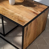 Table basse en bois de manguier rectangulaire avec pieds en métal noir pour décoration de salon