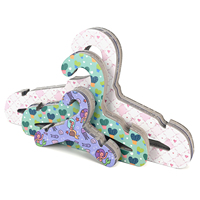 Cintres en papier multicouches recyclables, forme personnalisée, motif dessin animé mignon, pour vêtements d'enfants, présentation en magasin de vêtements pour bébés