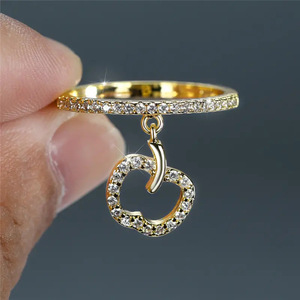 Anello Creativo a Forma di Mela con Zirconi per Donne, Gioiello da Dito Dolce e Alla Moda - Product Image 1