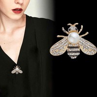 Nouvelle broche de luxe en alliage, motif petite abeille, faite à la main, accessoires