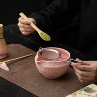 Ensemble Matcha en céramique huit pièces style Baiben avec bouilloire et bol, support Chasen et outils de style rétro Dehua – Cadeau idéal