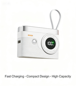 Banco de Energía Retro para Cámara de 10000mAh con Pantalla LED, Cables USB C Integrados, 22.5W PD20W para Teléfonos Inteligentes - Product Image 4