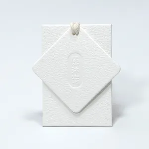 Gmi Fashion бесплатный образец переработанной этикетки тисненая подвесная бирка специальная картонная подарочная гирлянда фирменные бирки для одежды собственный логотип