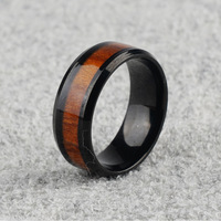 Bague de luxe en acier inoxydable de style européen et américain pour homme, avec incrustation de ligne dorée et de bois de rose, bague noire