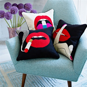 Fabricant direct luxe salon housse de coussin luxe tapisserie jeter lèvres conception silencieuse fonction oreillers - Product Image 3