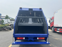 Camion compacteur de déchets Foton double cabine pour le transport de déchets sanitaires pour les propriétés municipales
