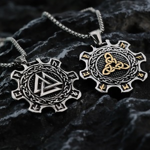 Collier personnalisé en acier inoxydable <span class=keywords><strong>nordique</strong></span> Viking Rune noeud <span class=keywords><strong>celtique</strong></span> noeud irlandais Viking pendentif pour hommes - Product Image 6